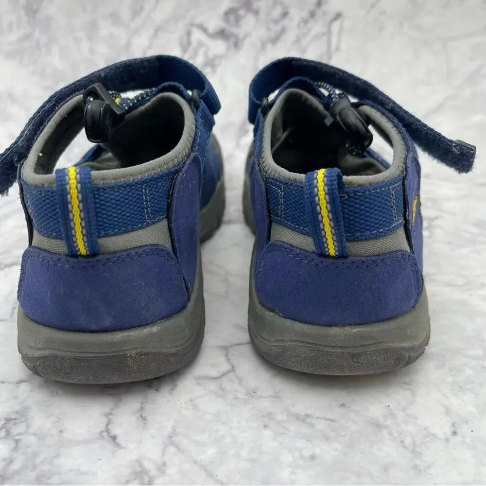 Keen, Blue and Grey Washable Sandals. Kids Size 5. Excellent condition!